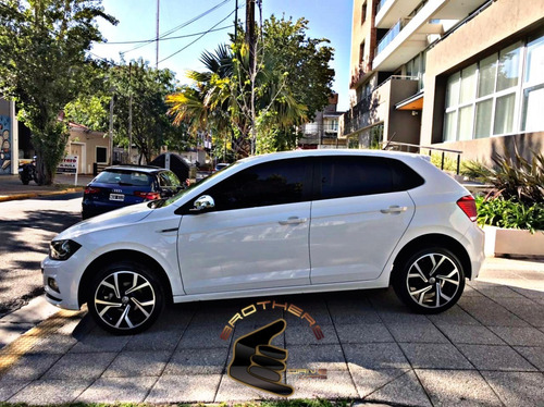 Volkswagen Polo Comfortline 1.6 2018