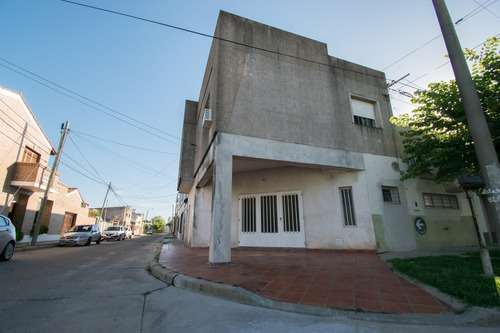 Imagen 6 de 30 de Planta Alta Tres Dormitorios Concochera Y Terraza