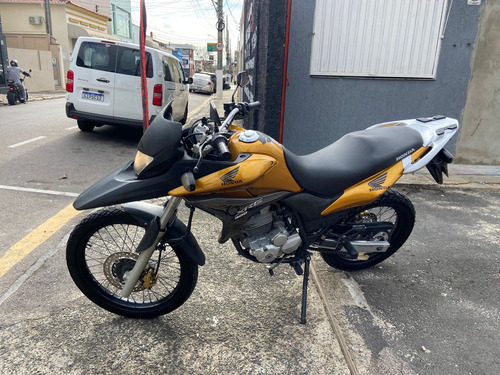 Xre 300 2011