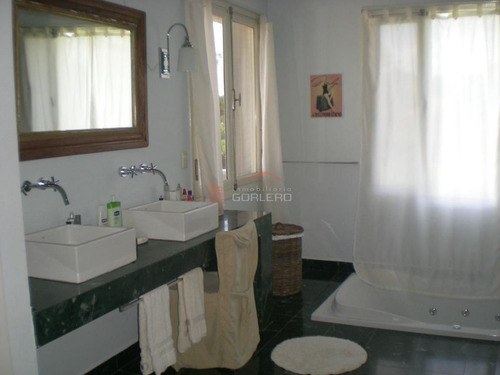 Imagen 16 de 30 de Espectacular Casa En Venta Y Venta En Punta Del Este, Pinares Frente A La Playa Mansa!