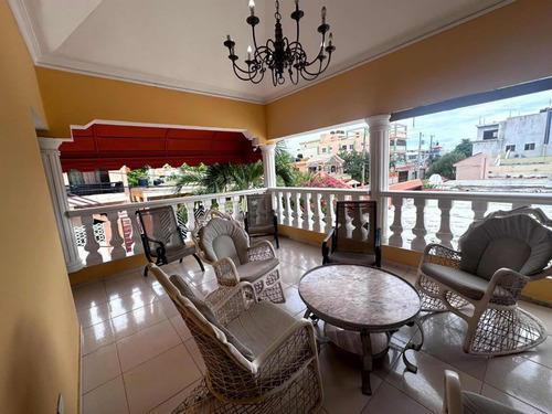 Vendo Casa En Excelentes Condiciones Urb. Italia Sto Dgo Est