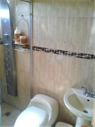 Imagen 9 de 15 de Apartamento En Venta En Av El Ejercito. Urb El Paraiso Pm 38