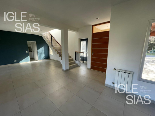 Casa En Venta Y Alquiler En Santa Catalina, Villanueva
