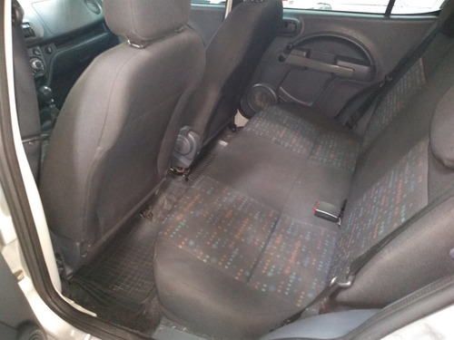 Fiat Uno 1.0 Evo Vivace 8v Flex 4p Manual
