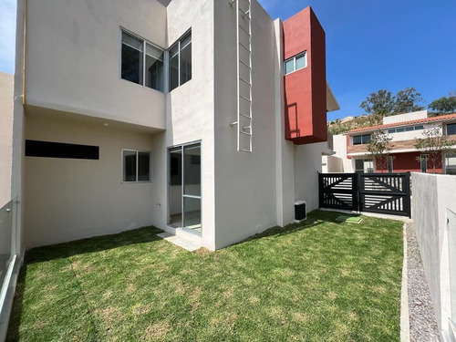 Casa Desde $24,500 En Renta Lago Esmerlada Desde