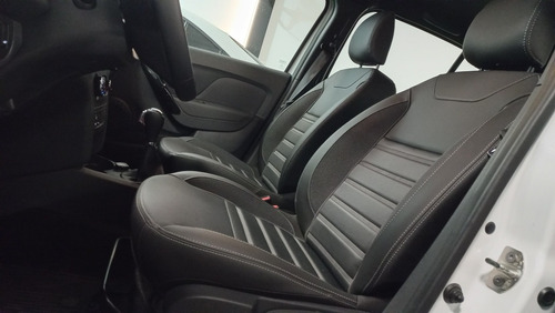 Imagen 15 de 25 de Renault Sandero Intense Cvt 1.6