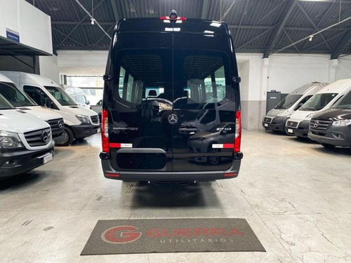 Sprinter 517 Furgão Vitrê Big 15,5m³ Hi-tech 2025