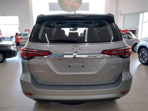 Imagem 3 de 15 de Toyota Hilux Sw4 Srx 2.8 Tb Diesel 7l 4x4 Aut 2021/ 2021 0km