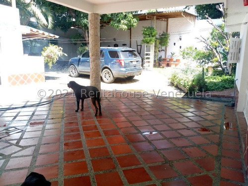 Imagen 14 de 14 de Casa En Venta Barrio Sucre Maracay 22-8046 Df