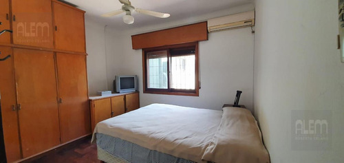 Imagen 12 de 21 de Casa En Una Planta - Muy Buena Ubicación - Adrogué
