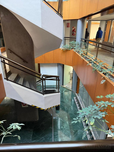 Edificio En Alquiler O Venta De 1300 M2 En Lomas De San Isidro