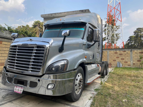 Tractocamion Dina