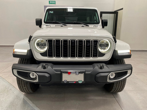 Jeep Wrangler SAHARA