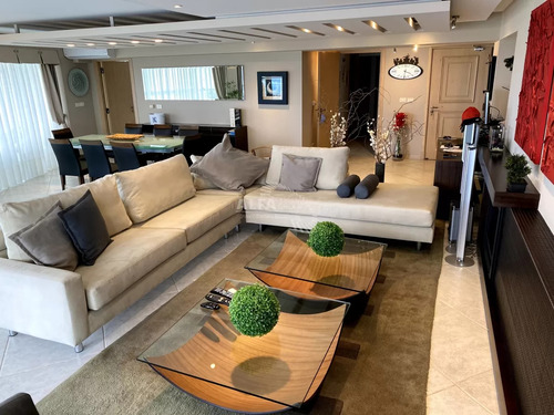 Departamento En Venta De 3 Dormitorios En Torre Nueva York.