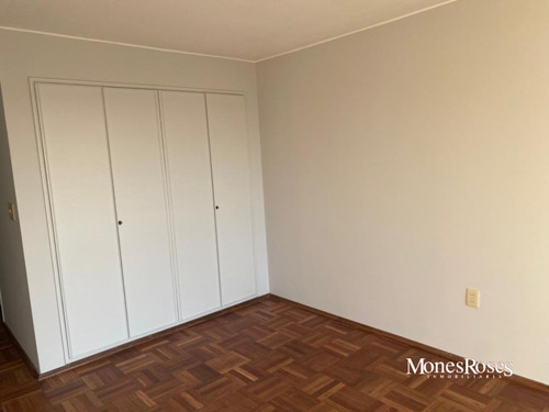 Venta Apto Pta Carretas, Rambla ,con Renta, 3 Dormitorios 3 Baños Servicio Garage 2 Autos