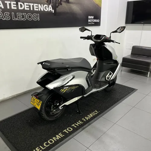 Cf Moto Zeeho Ae8+