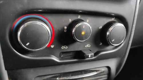 Imagem 9 de 12 de Strada 1.8 Mpi Adventure Ce 16v Flex 2p Manual