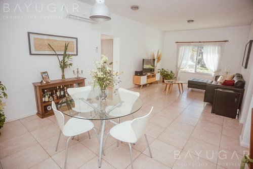 Venta - Casa Amoblada En Sausalito - Bayugar Negocios Inmobiliarios