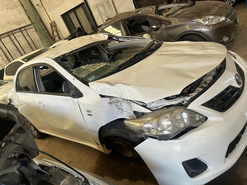 Toyota Corolla Xli 1,8i N 4p Volcado No Chocado Funcionando