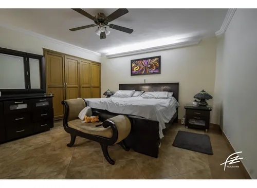 Casa En Venta En Laureles,medellín