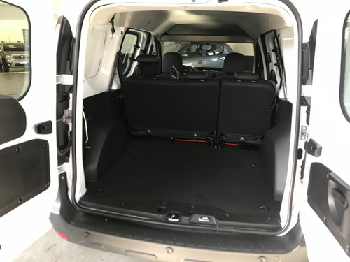 Imagen 6 de 19 de Renault Kangoo Diesel Dci 0km Stock Fisico 2022 (LG)