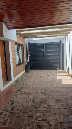 Casa Vivienda Ampliada Y Reformada