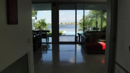 Imagen 21 de 26 de Excelente Casa Al Lago En Santa Bárbara. Muy Buena Calidad De Construccion!