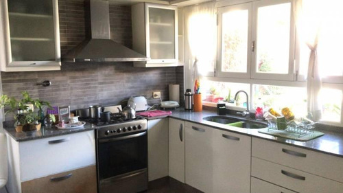 Imagen 7 de 17 de Casa En Venta - Ituzaingo Norte - 5 Ambientes- Permuta - Piscina