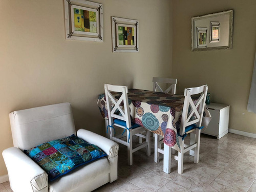 Departamento De Dos Ambientes En Primer Piso