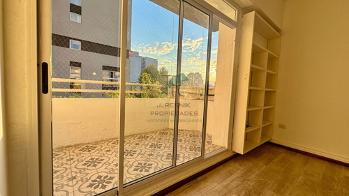 Departamento 3 Ambientes 2 Baños Impecable Por Escalera