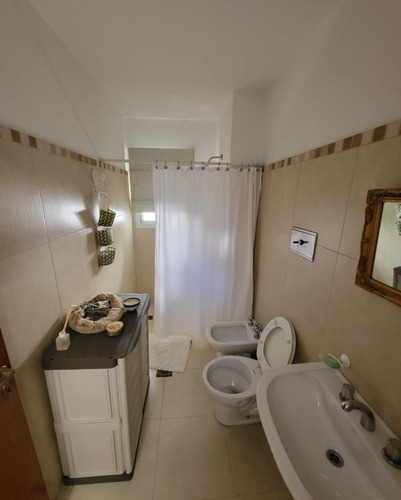 Imagen 5 de 20 de Jardin Espinosa, Casa De 4 Dormitorios En Venta, Pileta, Quincho, 4 Baños