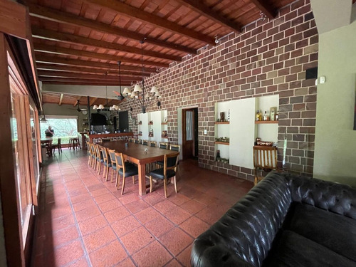 Venta Casa Quinta 5 Ambientes Chivilcoy Con Parque