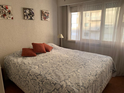 Venta. Departamento 3 Ambientes. 60 M². Edificio Frente Al Mar. Miramar