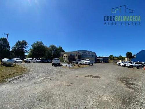 Oficinas Y Bodegas En Terreno Urbano, A Orilla De Ruta 5 Sur