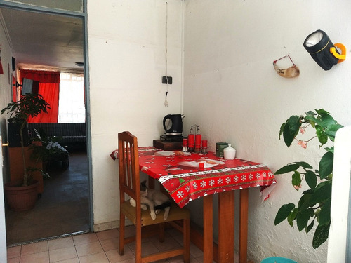 Casa De Un Piso Solida Pareo Simple Paradero 12