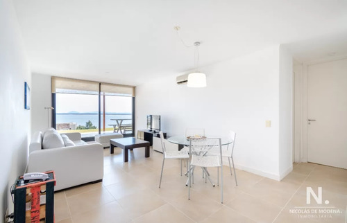 Vende Apartamento En Lomo De La Ballena De 1 Dormitorio.