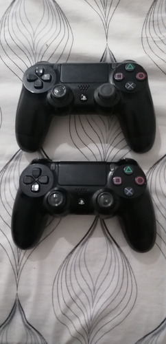 Play Station Ps4 Slim 1tb + 4 Juegos Físicos Y 7 Digitales Negro (Usado)