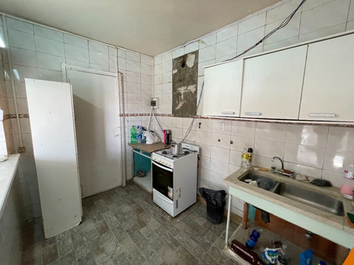 Departamento 4 Ambientes Venta Parque Patricios Caba. Apto Credito Hipotecario. Acepta Menor Valor Permuta