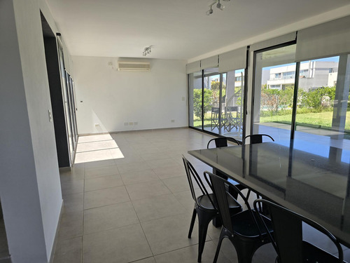 Alquiler Y Venta Casa Puertos Del Lago Con Pileta