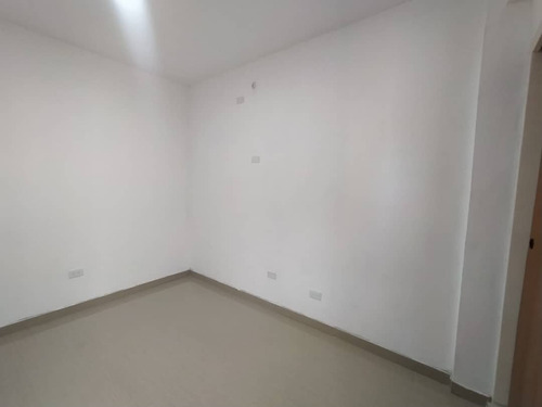 Imagen 14 de 19 de Casa - Quinta En Trigal Norte, Valencia. Negociable