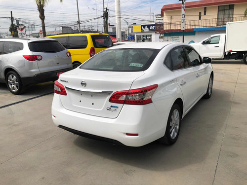 Imagen 4 de 11 de Nissan Sentra 2013 1.8 Advance L4 Cvt