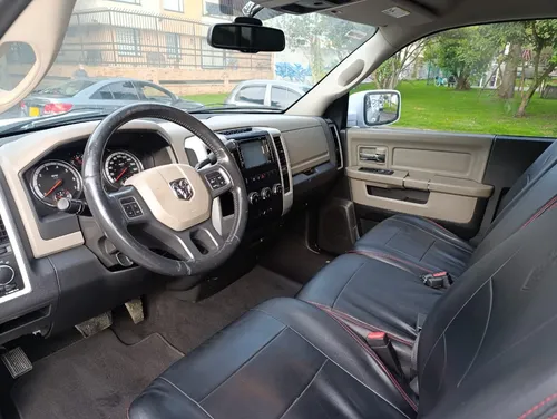 Dodge Ram 5.7 1500 Slt 4x2