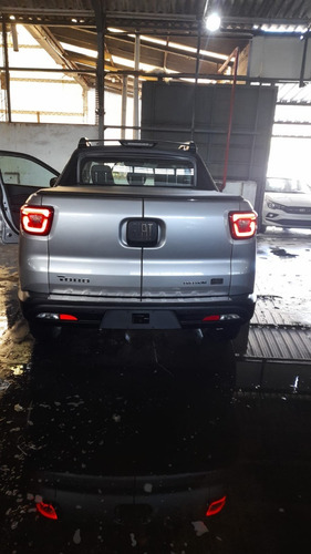 Imagen 9 de 20 de Nueva Fiat Toro Freedom 4x2 My22