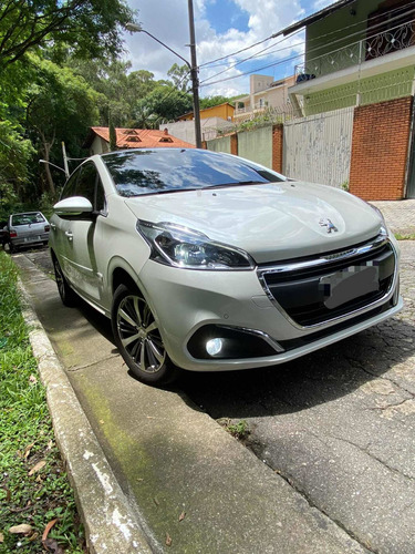 Imagem 2 de 11 de Peugeot 208 2018 1.6 16v Griffe Flex Aut. 5p