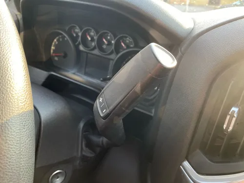Chevrolet Silverado 4.3 V6 1500 WT Cabina Regular 4x2 At