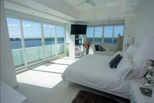 Penthouse Frente Al Mar En Venta En Cancún