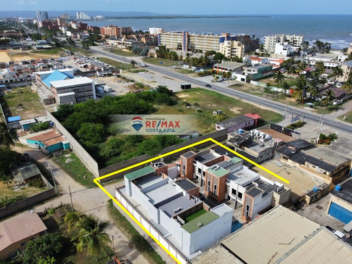 Se Vende Confortable Townhouse En Exclusivo Conjunto Rio De La Plata, Tucacas.