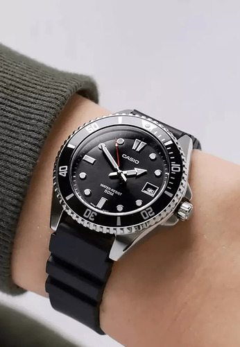 Relógio Casio Duro 36mm Mdv-10-1a1vdf Garantia E Nfe