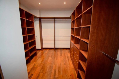 Casa Mediterranea En Exclusivo Condominio Cod.061