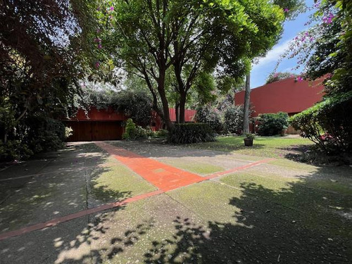 Se Vende Casa Como Terreno En La Colonia Florida!!!!